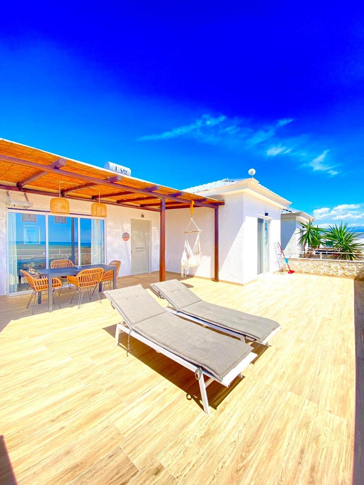 Boho Natural Beachfront Detached House Analipsis  Esterno foto
