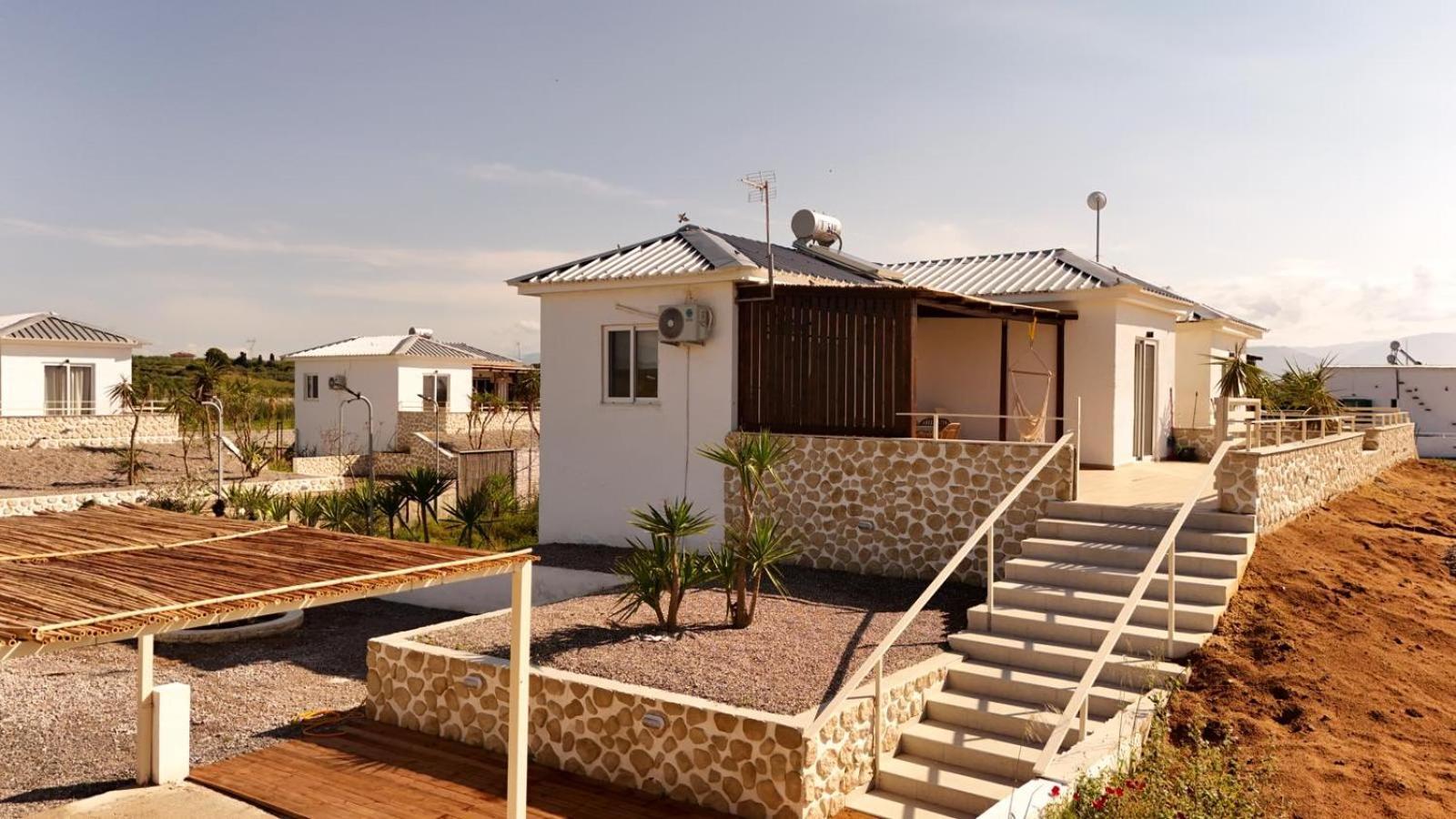 Boho Natural Beachfront Detached House Analipsis  Esterno foto